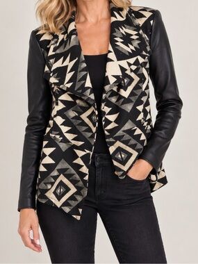 Baccini Black & Tan Aztec
Tribal Southwestern fabric
Jacket Faux Leather Sleeve